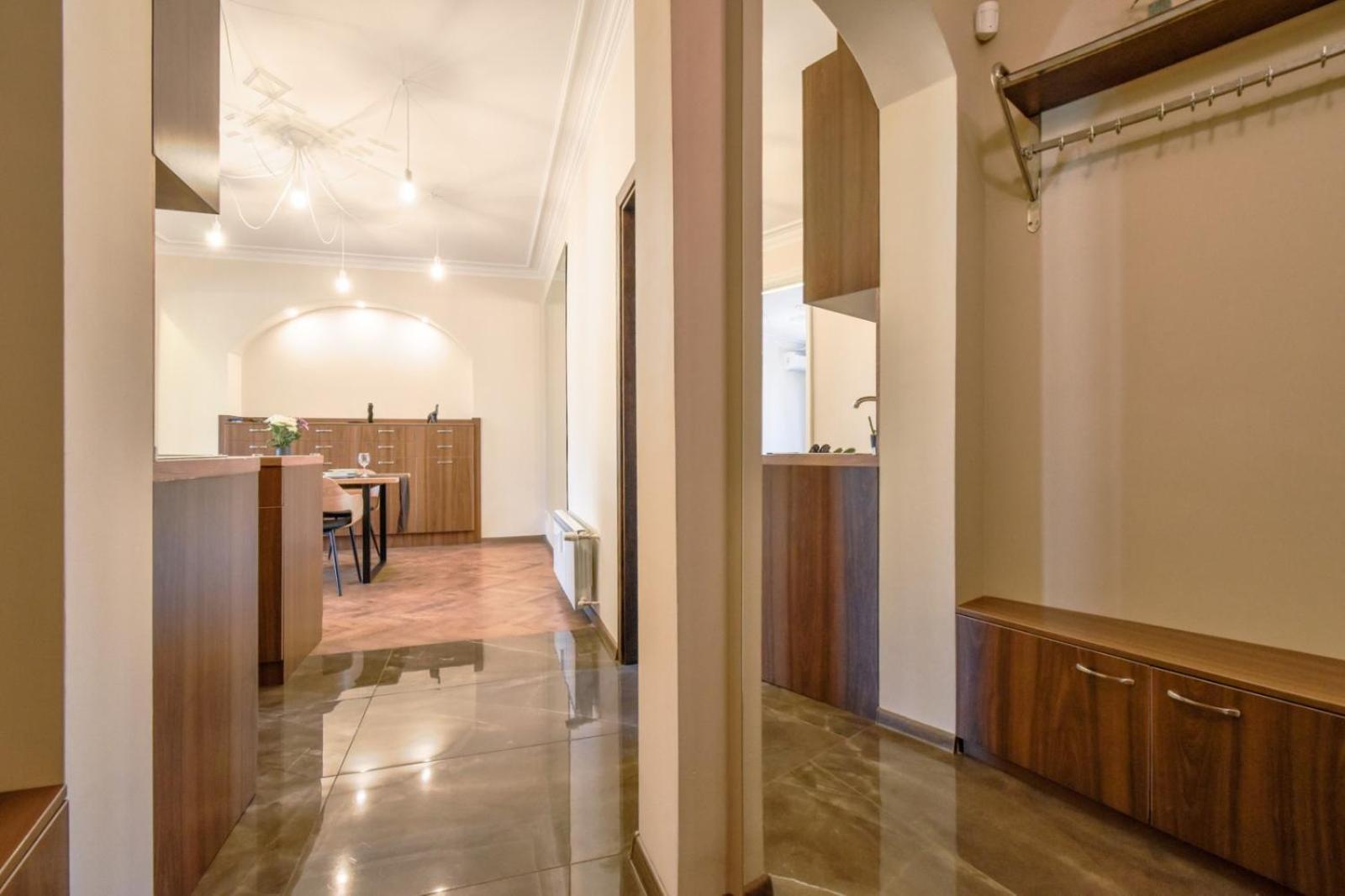 Stunning 2Bdr Condo On Historic Location In Center Sofía Exterior foto